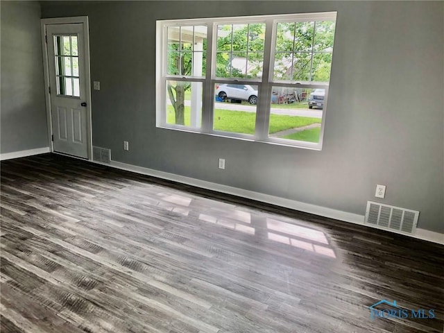 607 Bower St, Helena, OH 43435 - photo 2