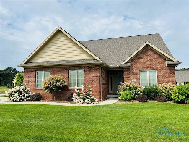 902 Pine Valley Dr, Bowling Green, OH 43402 - photo 1