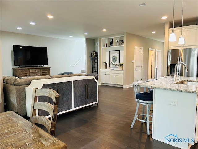 902 Pine Valley Dr, Bowling Green, OH 43402 - photo 2