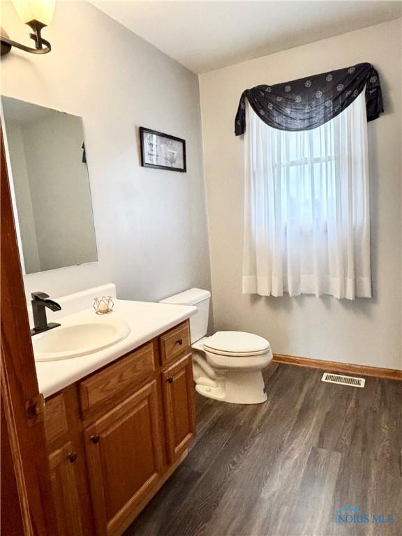 960 Cardinal Bay Dr, Oregon, OH 43616 - photo 33