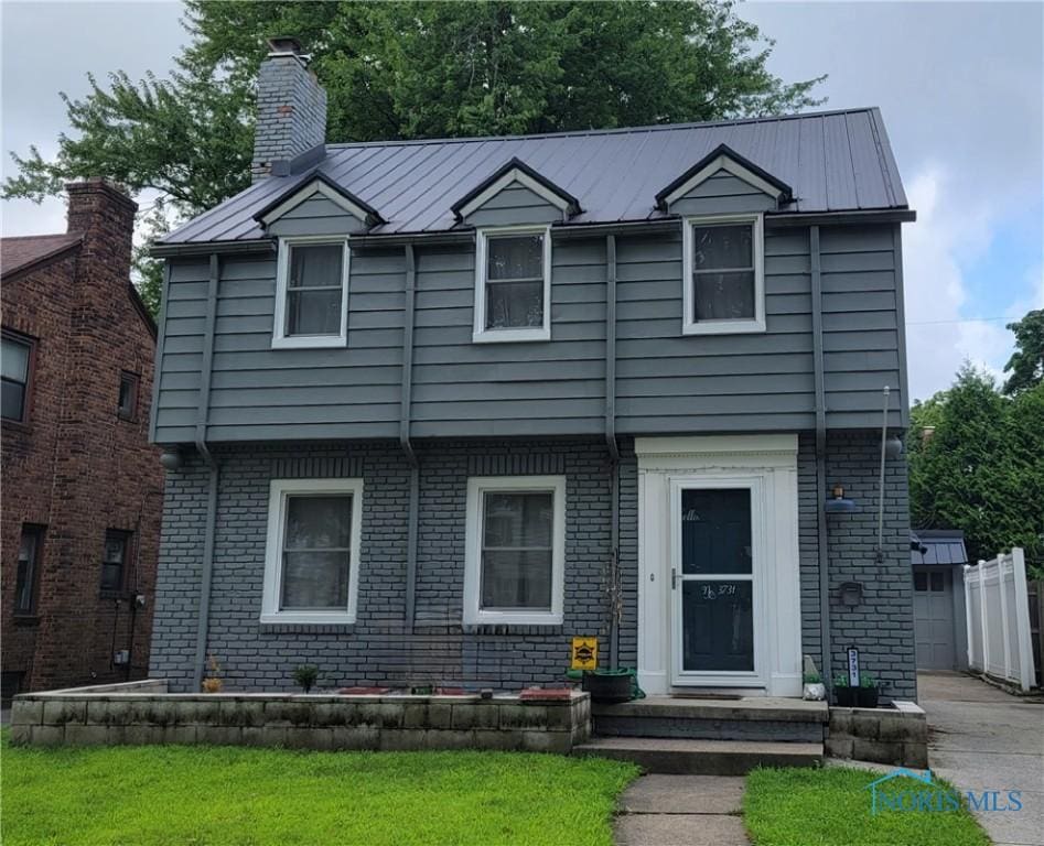 3731 Grantley Rd, Toledo, OH 43613 - photo 1