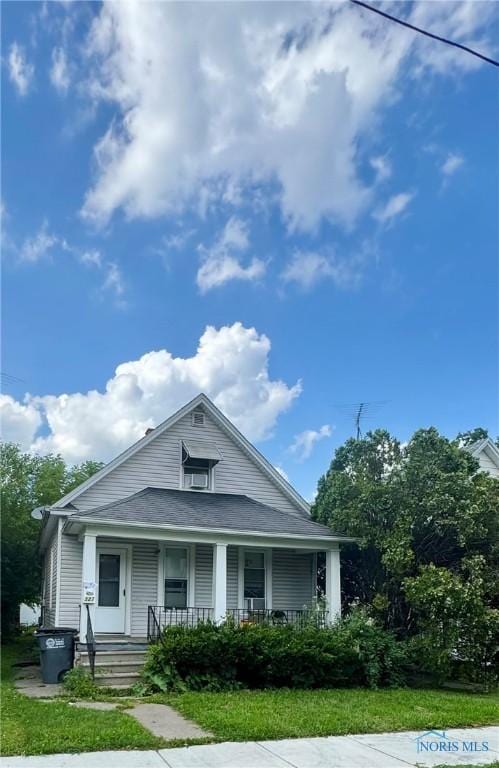 327 E Weber St, Toledo, OH 43608 - photo 1