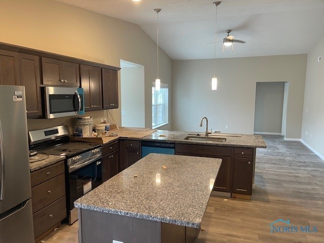508 N Adrian St, Lyons, OH 43533 - photo 7