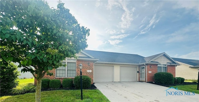 221 Chelsea Dr, Defiance, OH 43512 - photo 2