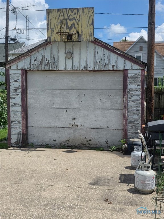 227 White St, Toledo, OH 43605 - photo 2