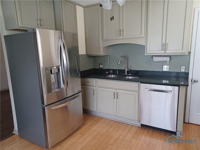 806 Pierce St, Maumee, OH 43537 - photo 4