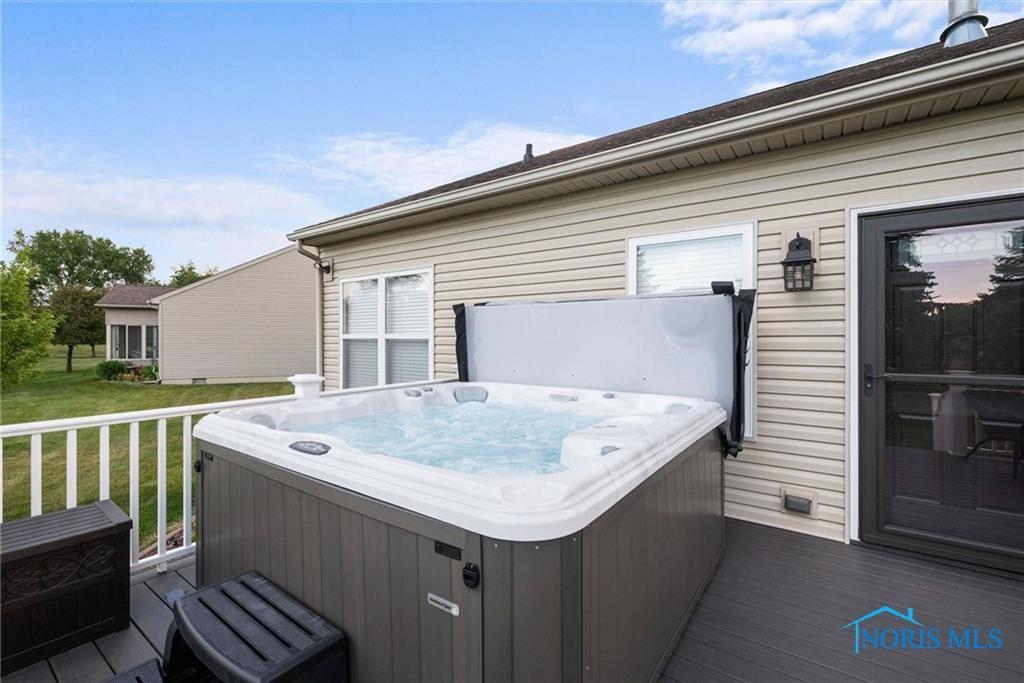 7373 Longwater Ct, Maumee, OH 43537 - photo 3