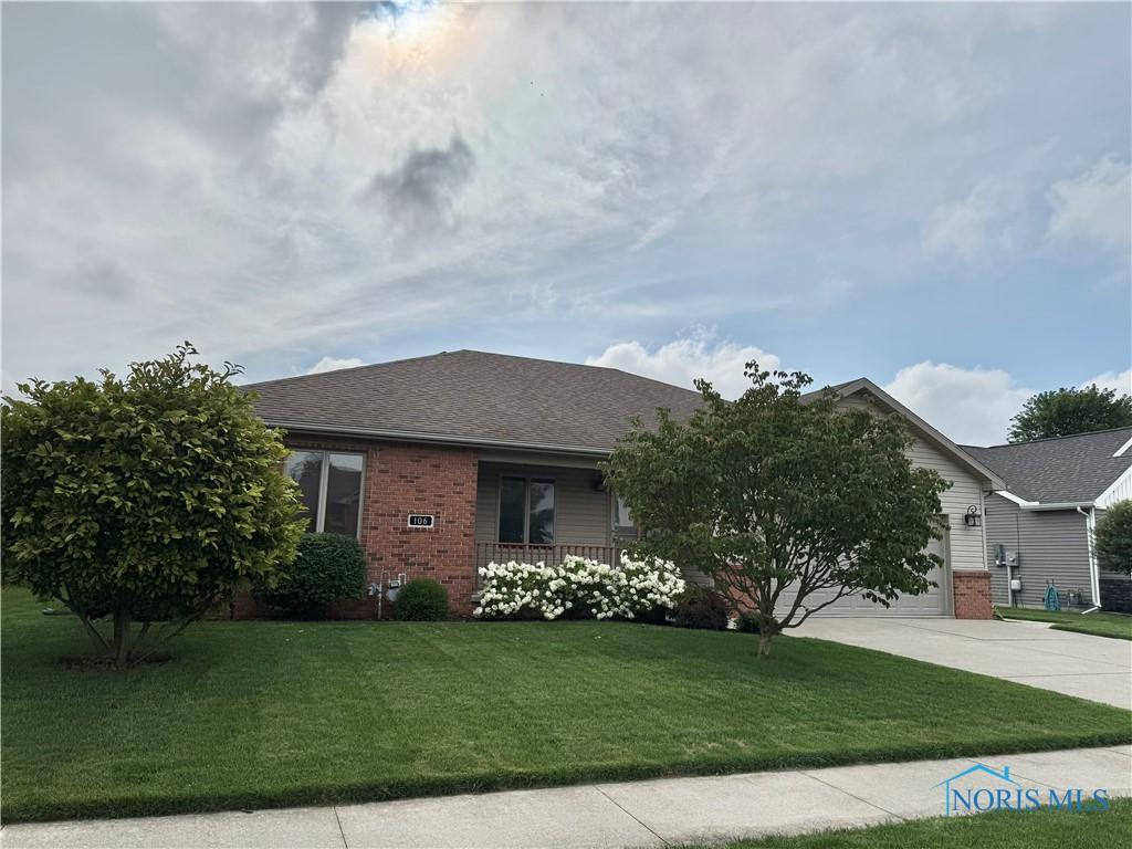 106 Redbud Dr, Swanton, OH 43558 - photo 4
