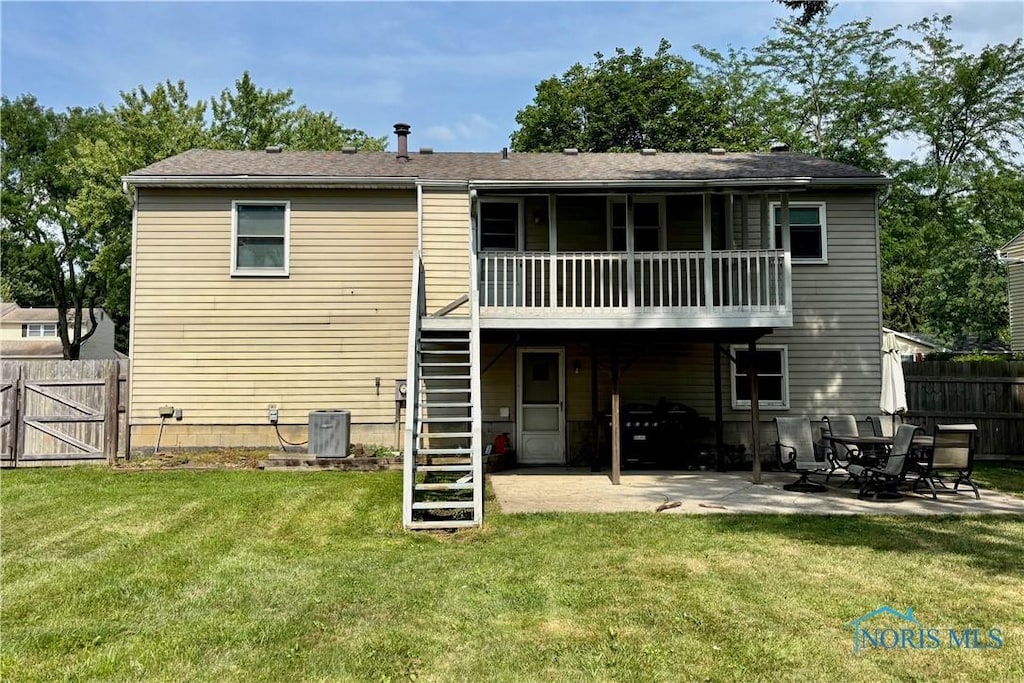 156 Partridge Ln, Perrysburg, OH 43551 - photo 2