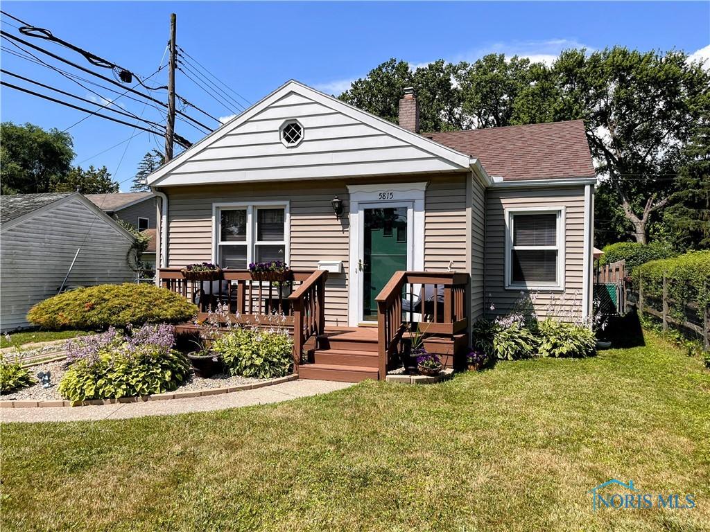 5815 Acoma Dr, Toledo, OH 43623 - photo 1