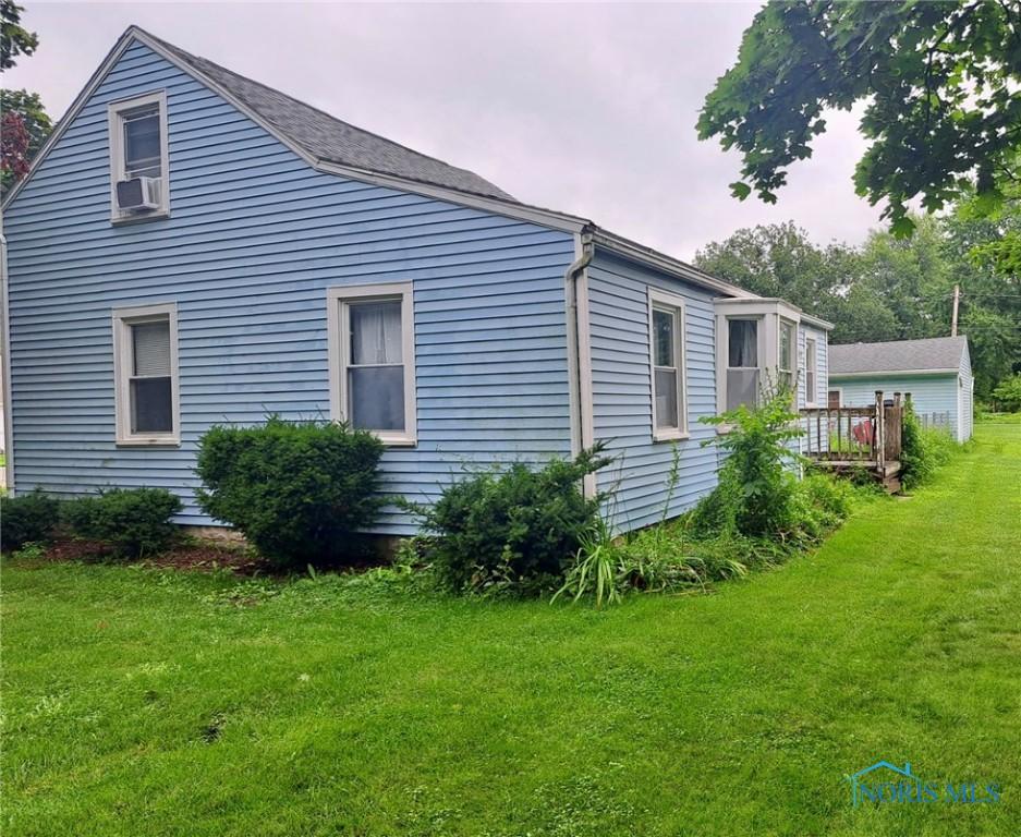 503 W 6th St, Genoa, OH 43430 - photo 3