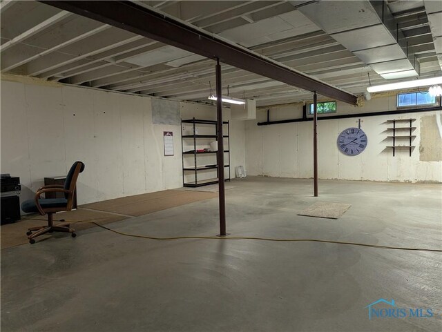 215 Lakeview Dr, Bryan, OH 43506 - photo 31
