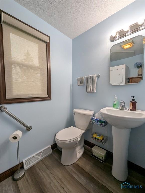 215 Lakeview Dr, Bryan, OH 43506 - photo 28