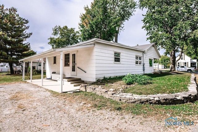 831 Adams St, Findlay, OH 45840 - photo 2