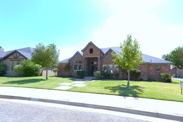 view of front of house featuring a front yard