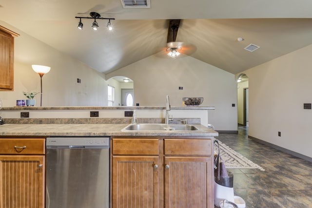 6208 21st St, Lubbock, TX 79407 - kitchen with arched walkways, visible vents, a sink, and dishwasher