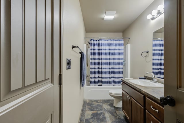 6208 21st St, Lubbock, TX 79407 - full bath featuring toilet, shower / bath combo, and vanity