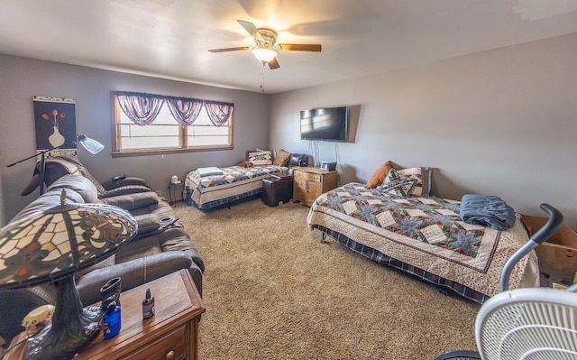 bedroom featuring carpet floors and ceiling fan