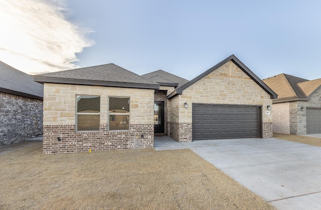 view of front facade with a garage