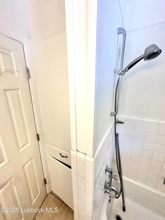 2802 54th St, Lubbock, TX 79413 - view of bathroom