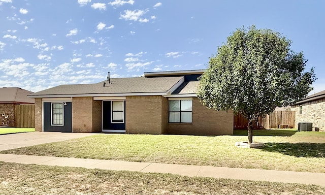 305 E 19th St, Wolfforth, TX 79382 - photo 3