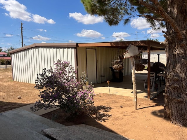 view of outbuilding