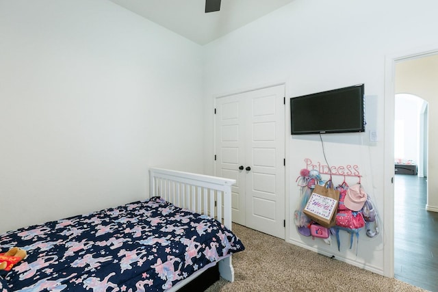 bedroom with carpet floors and ceiling fan