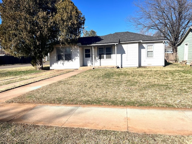 view of front of house with a front yard