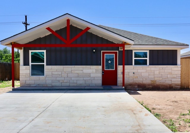 view of front of home