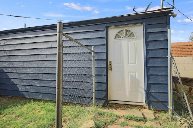 view of outbuilding