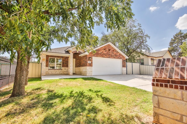 single story home with a front lawn