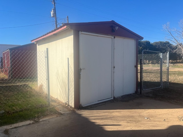 view of outbuilding