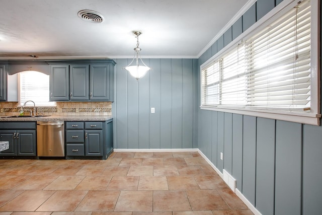 kitchen featuring sink, a wealth of natural light, hanging light fixtures, and dishwasher