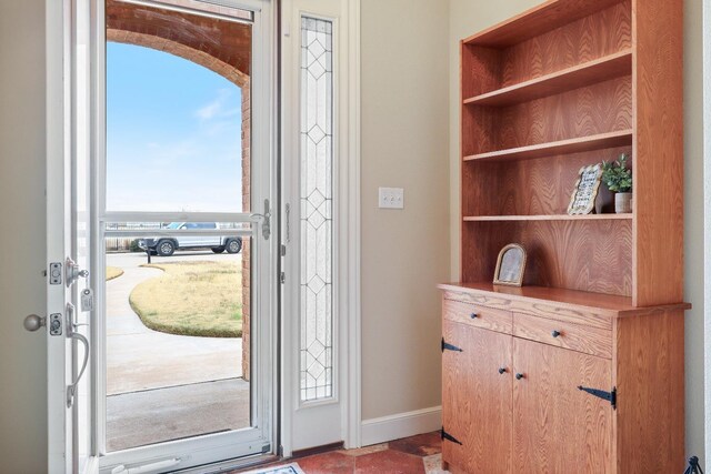 foyer featuring a healthy amount of sunlight