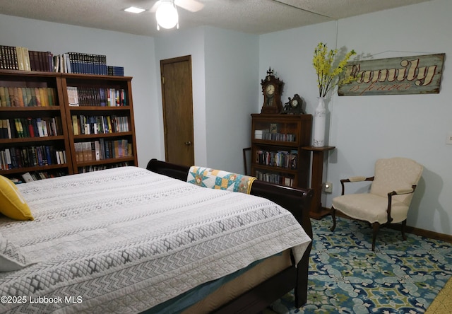 2512 Holliday Dr, Plainview, TX 79072 - view of bedroom