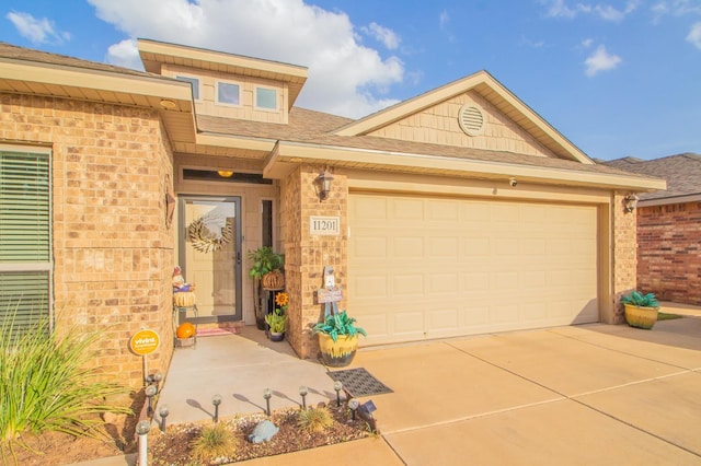 view of front of house featuring a garage