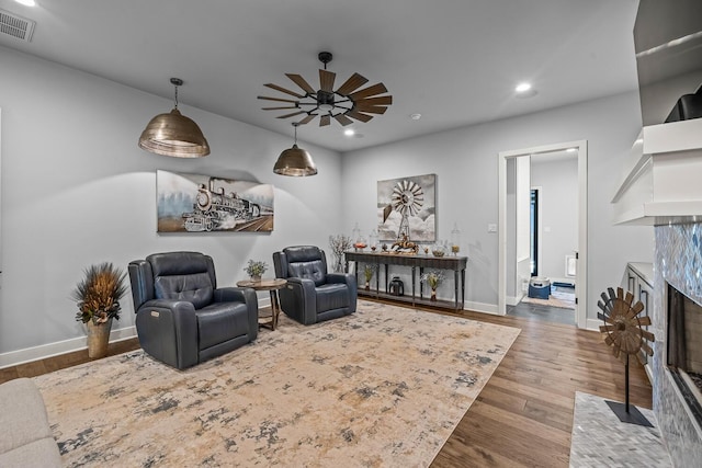 7733 46th St, Lubbock, TX 79407 - living area with wood finished floors and recessed lighting