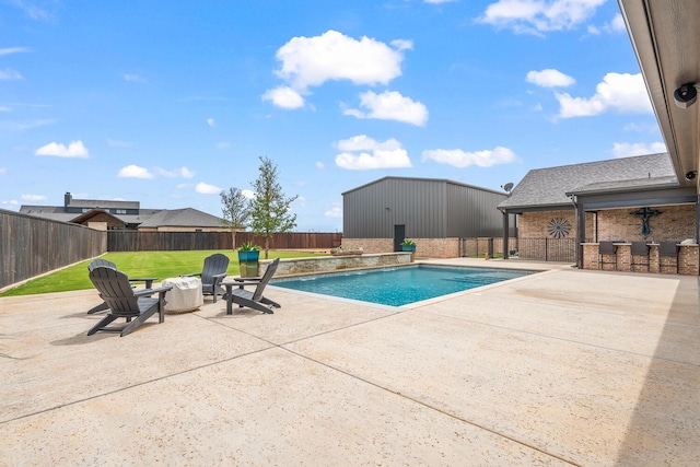 7733 46th St, Lubbock, TX 79407 - view of pool featuring a patio area and a fenced backyard