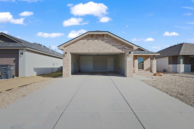 view of front facade featuring a garage