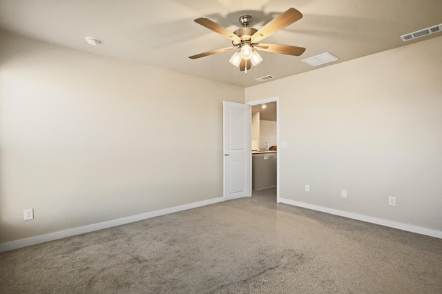 empty room with ceiling fan