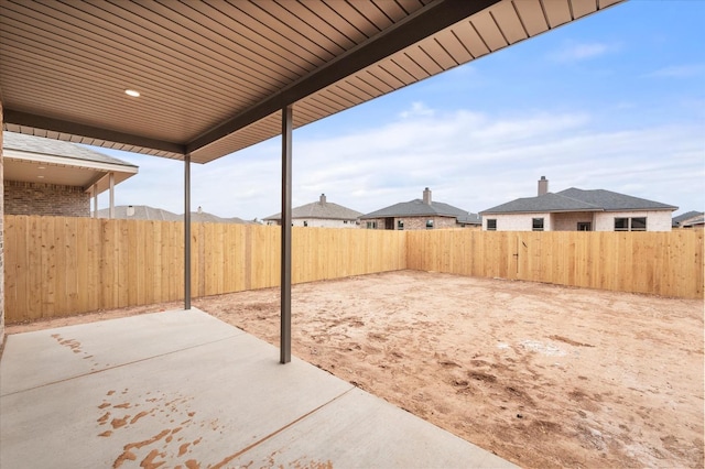 view of yard featuring a patio area