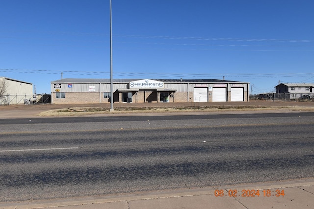 Listing photo 2 for 7525 W 19th St, Lubbock TX 79407