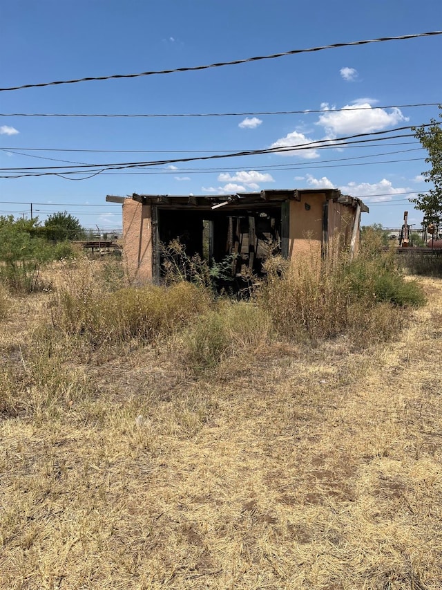 view of outdoor structure