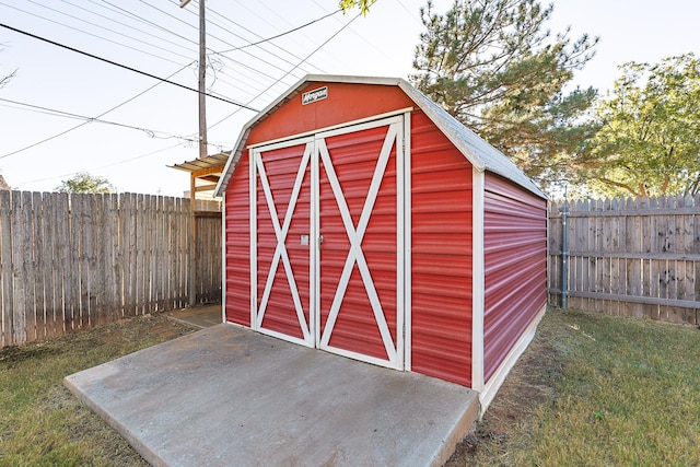 view of outbuilding