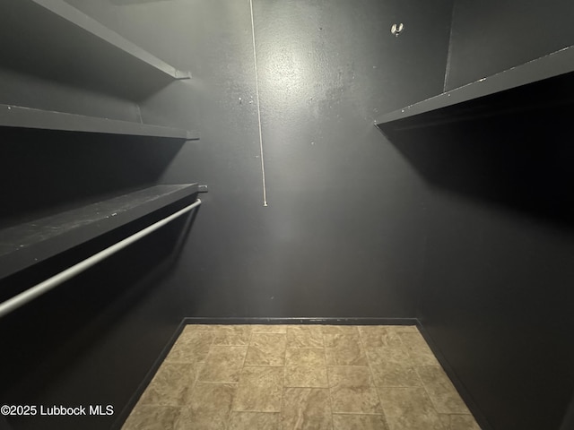 2721 52nd St, Lubbock, TX 79413 - view of walk in closet