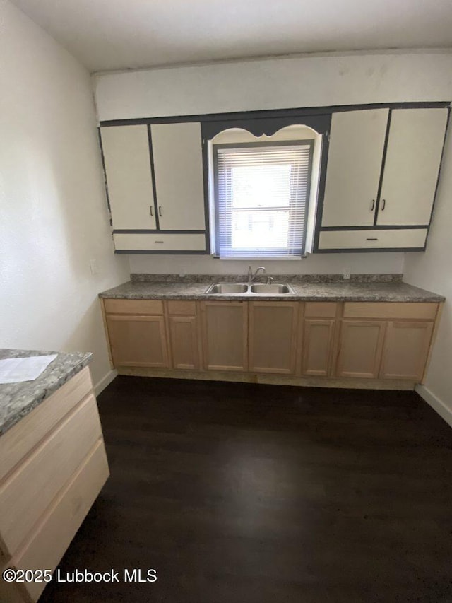 225 S 11th St, Slaton, TX 79364 - photo 6