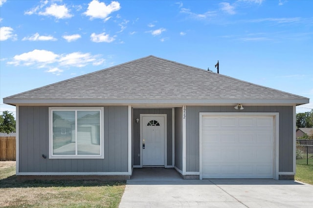 view of front facade with a garage