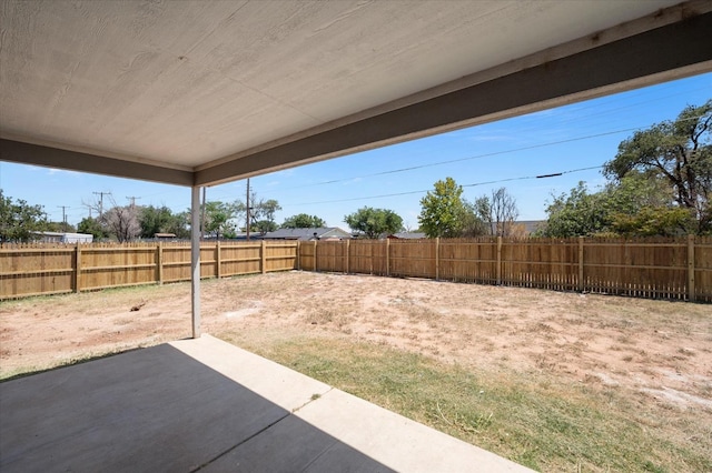 view of yard featuring a patio area