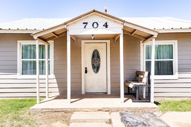 view of property entrance