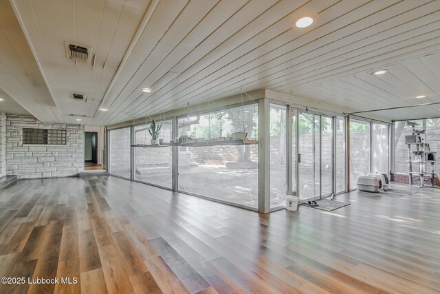 1901 31st St, Lubbock, TX 79411 - unfurnished sunroom with healthy amount of natural light